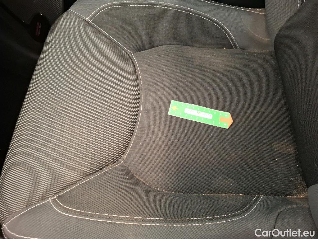  Renault  Clio  IV Air MediaNav 1.5 dCi 75CV BVM5 E6 #45