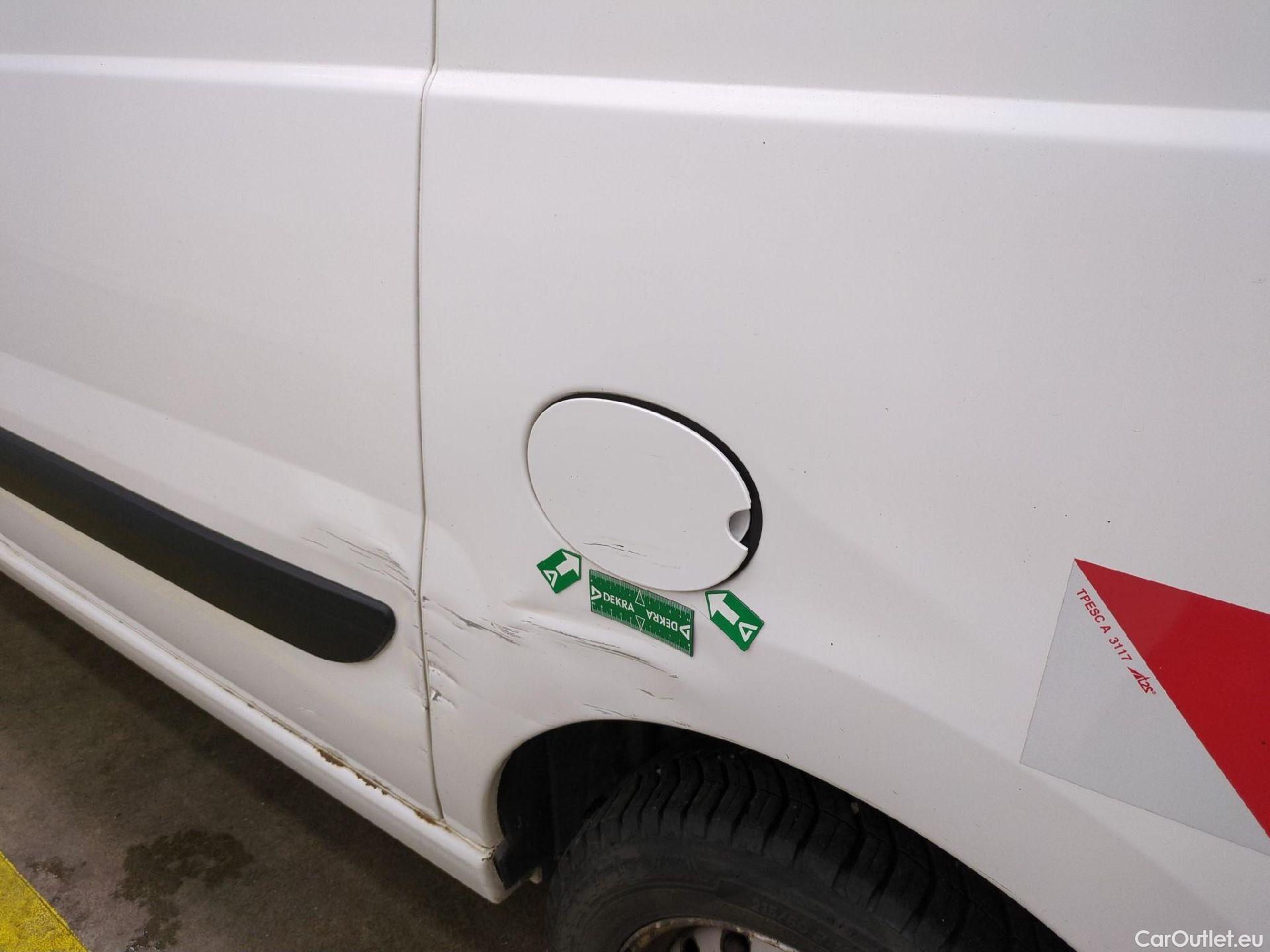  Peugeot  Expert  Fourgon  Fourgon L1H1 Pack CD Clim 2.0 130CV BVM6 #40