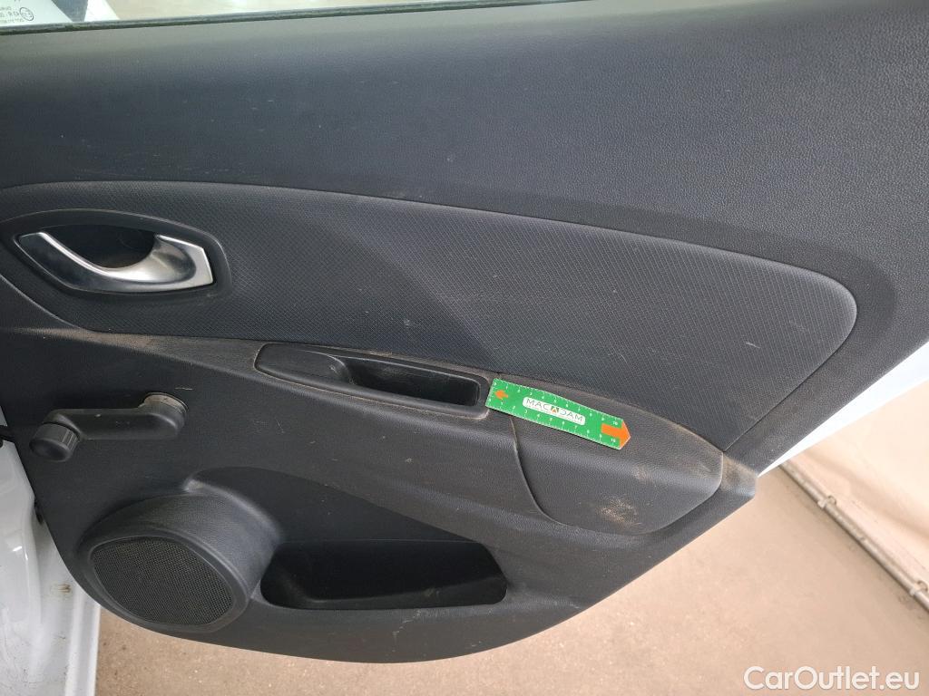  Renault  Clio  IV Air MediaNav 1.5 dCi 75CV BVM5 E6 #34