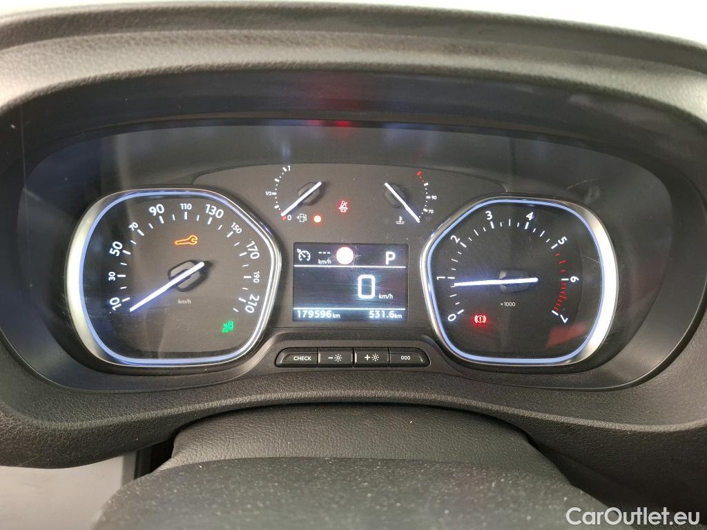  Peugeot  Expert PEUGEOT  VU 4p Fourgon BLUEHDI 180 S&S AUTO STANDARD PREM P #25