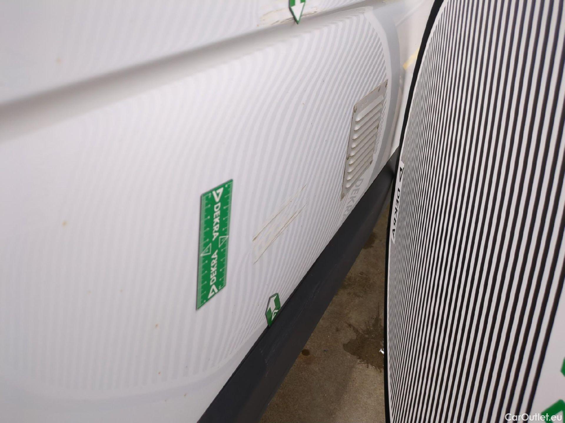  Renault  Master RENAULT  VU 4p Fourgon FG GCf Trac F3500 L2H2 Energy dCi 145 E6 #18