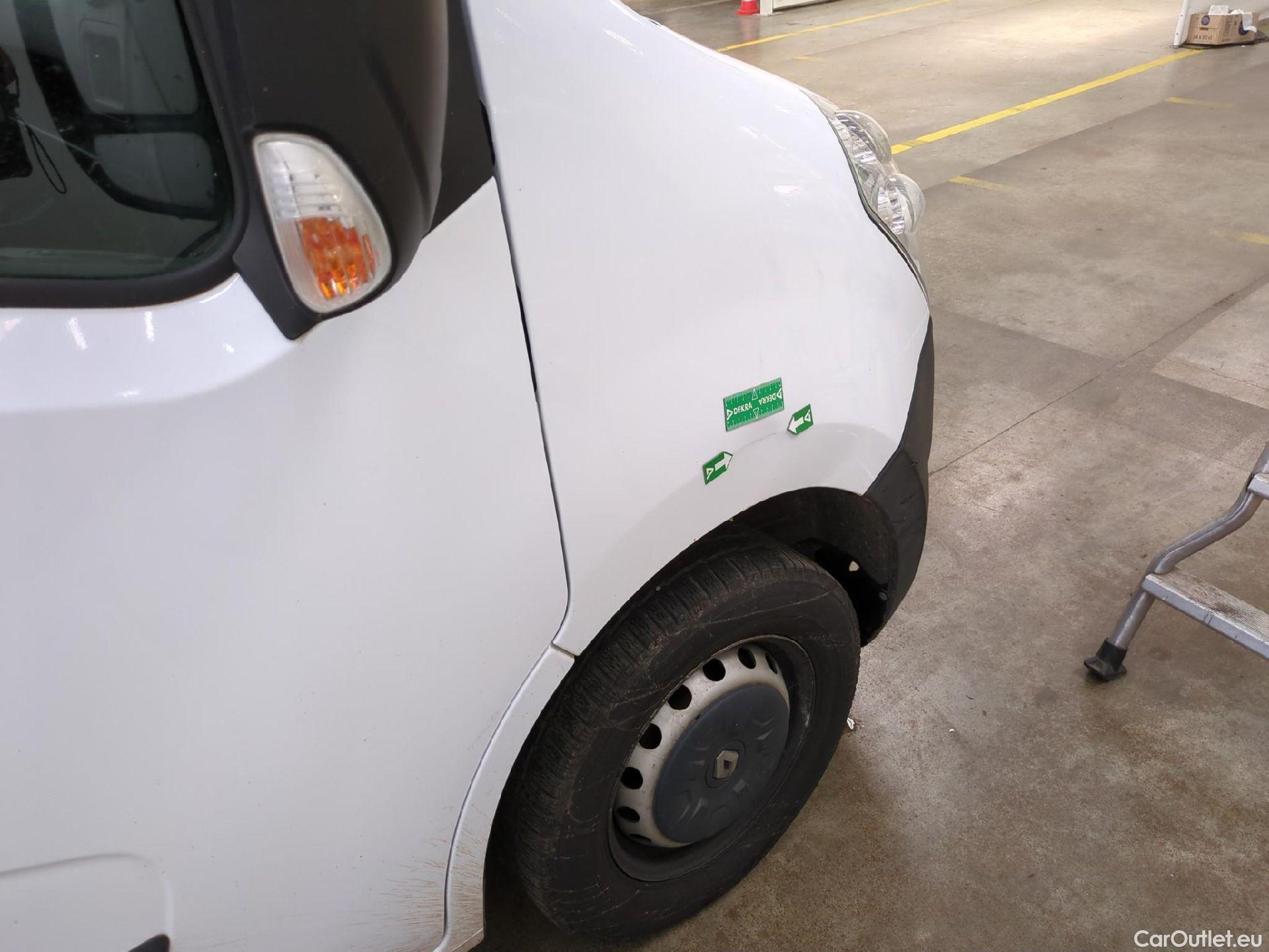  Renault  Master RENAULT  VU 4p Fourgon FG GCf Trac F3500 L2H2 Energy dCi 145 E6 #34