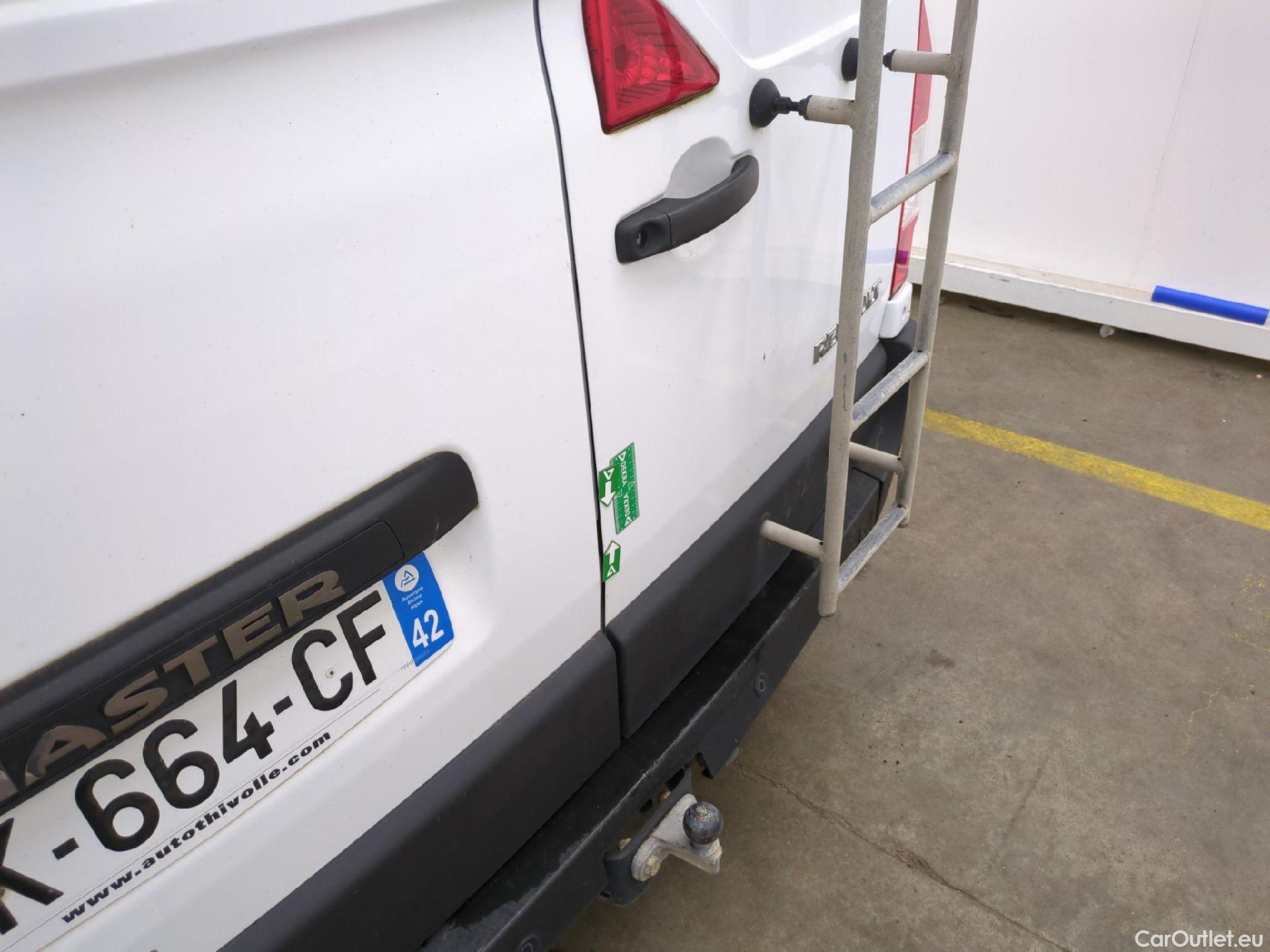  Renault  Master RENAULT  VU 4p Fourgon FG GCf Trac F3500 L2H2 Energy dCi 145 E6 #54