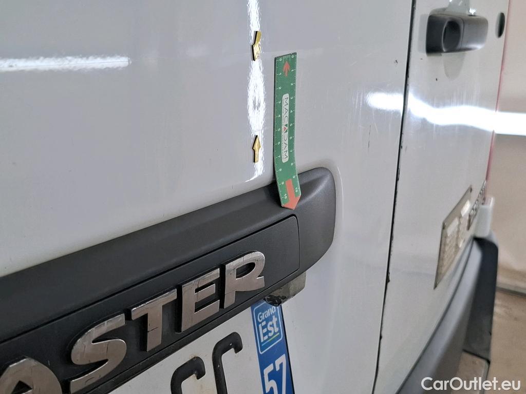  Renault  Master RENAULT  VU 4p Fourgon CA GC F3500 L2H2 dCi 125 #15
