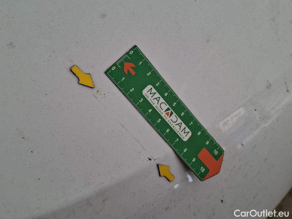  Renault  Master RENAULT  VU 4p Fourgon CA GC F3500 L2H2 dCi 125 #35