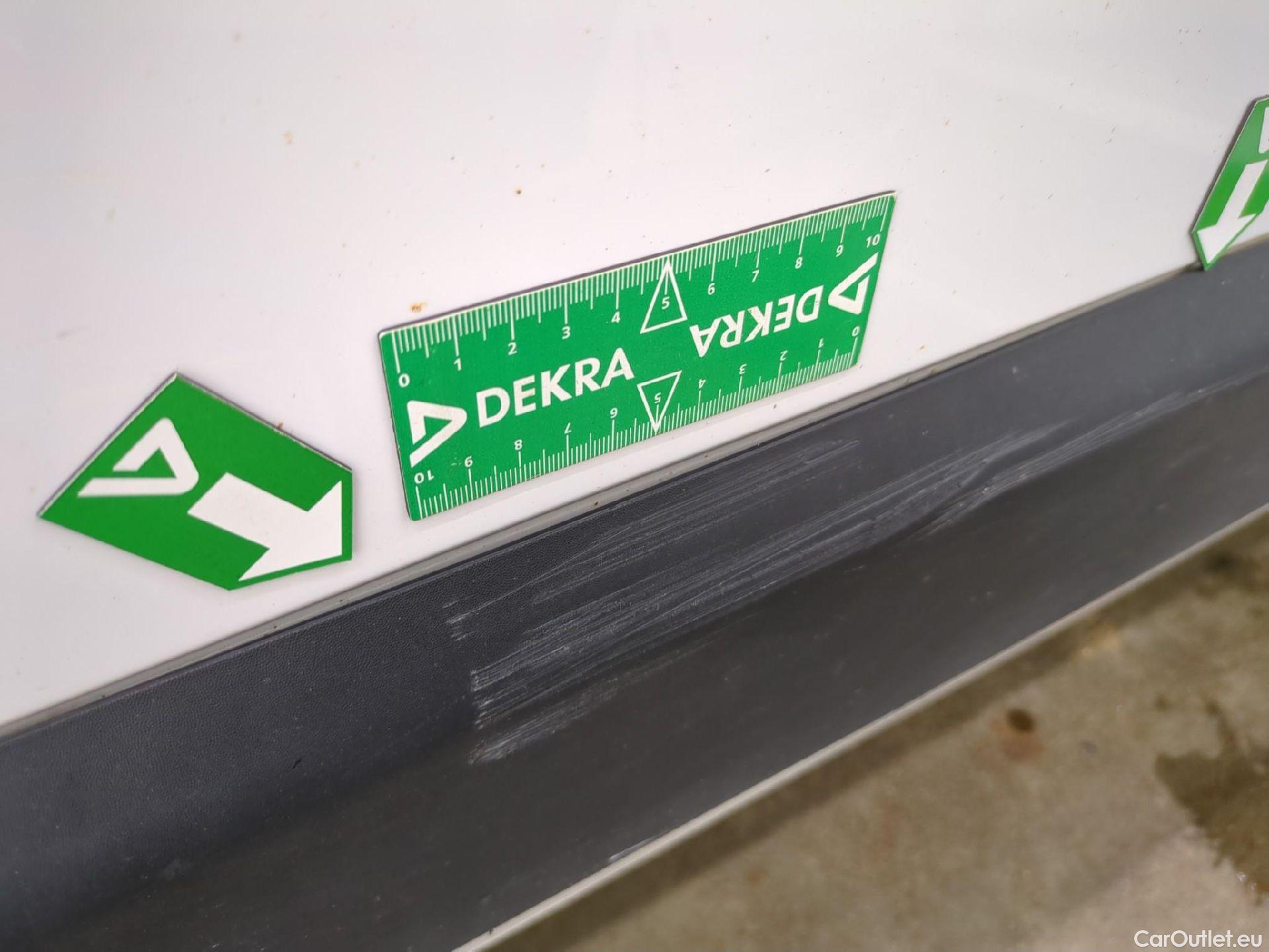  Renault  Master RENAULT  VU 4p Fourgon FG GCf Trac F3500 L2H2 Energy dCi 145 E6 #21