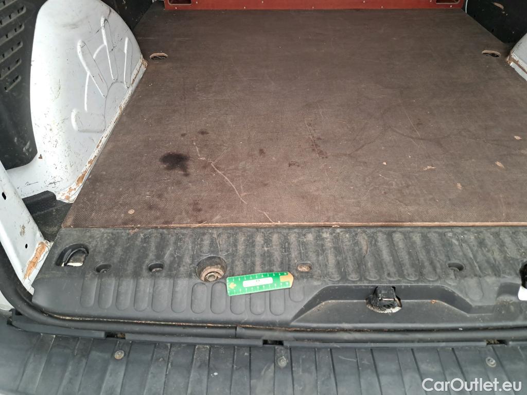  Renault  Kangoo RENAULT  Express / 2013 / 4P / Fourgonnette Extra R-Link dCi 90 #20