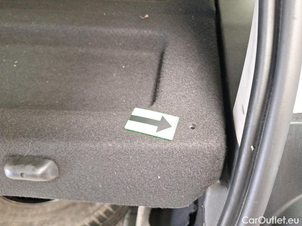  Dacia  Duster 1.5 Blue dCi 115CP Comfort 4WD #32