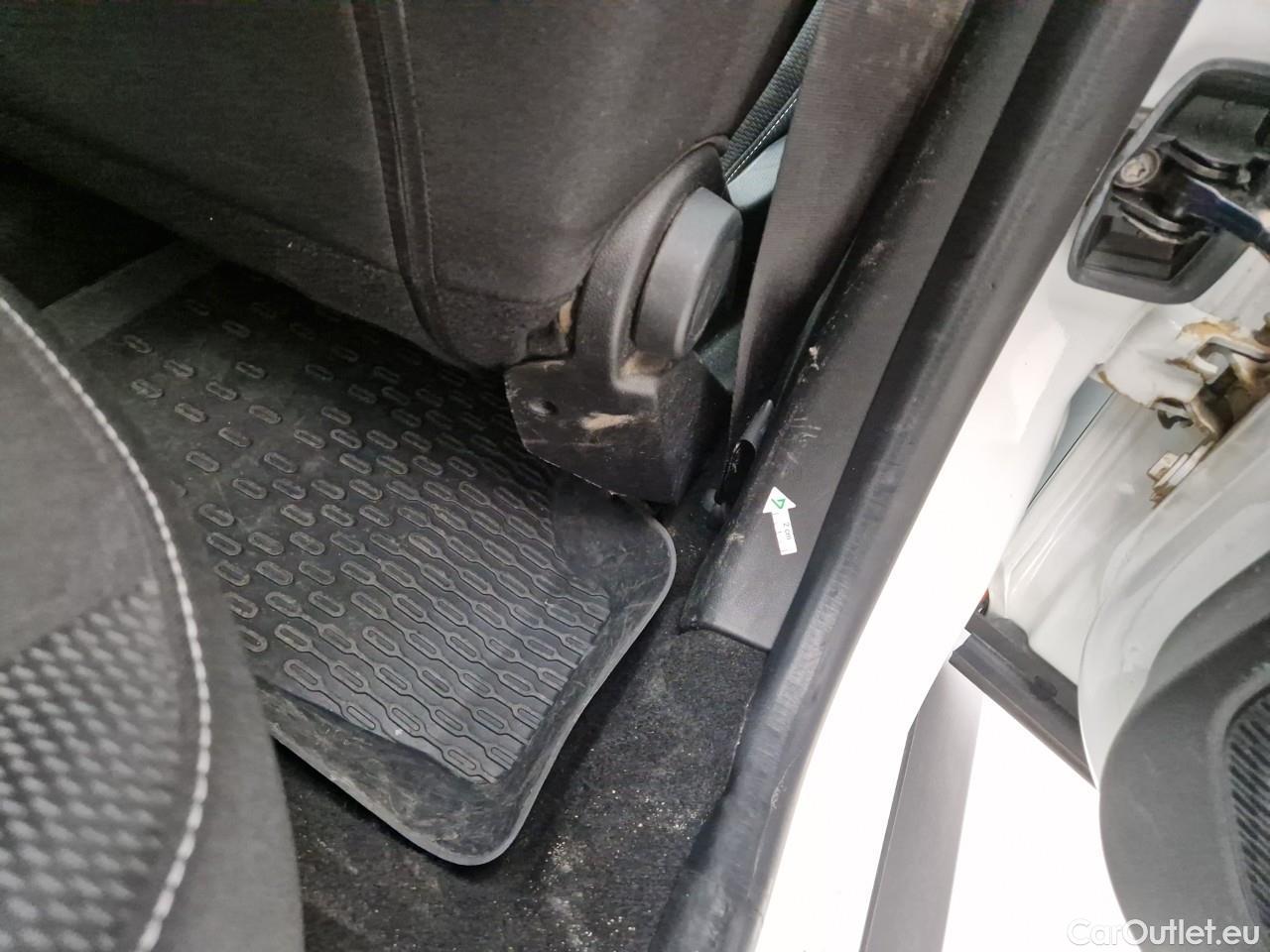  Dacia  Duster 1.5 Blue dCi 115CP Comfort 4WD #61