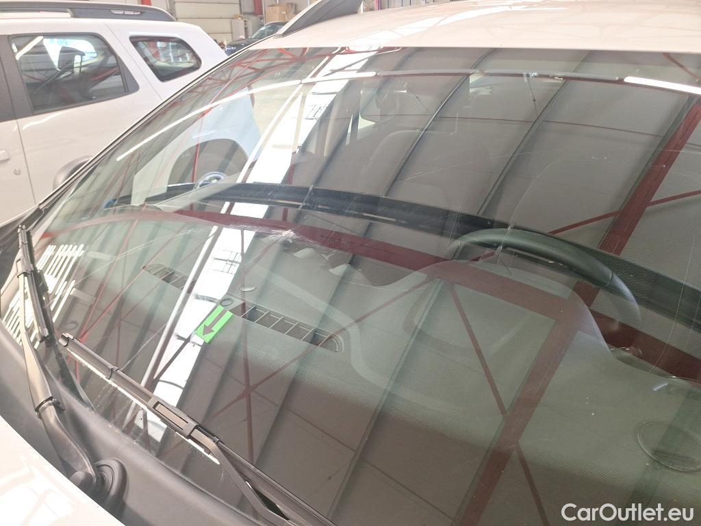  Dacia  Duster 1.5 Blue dCi 115CP Comfort 4WD #3