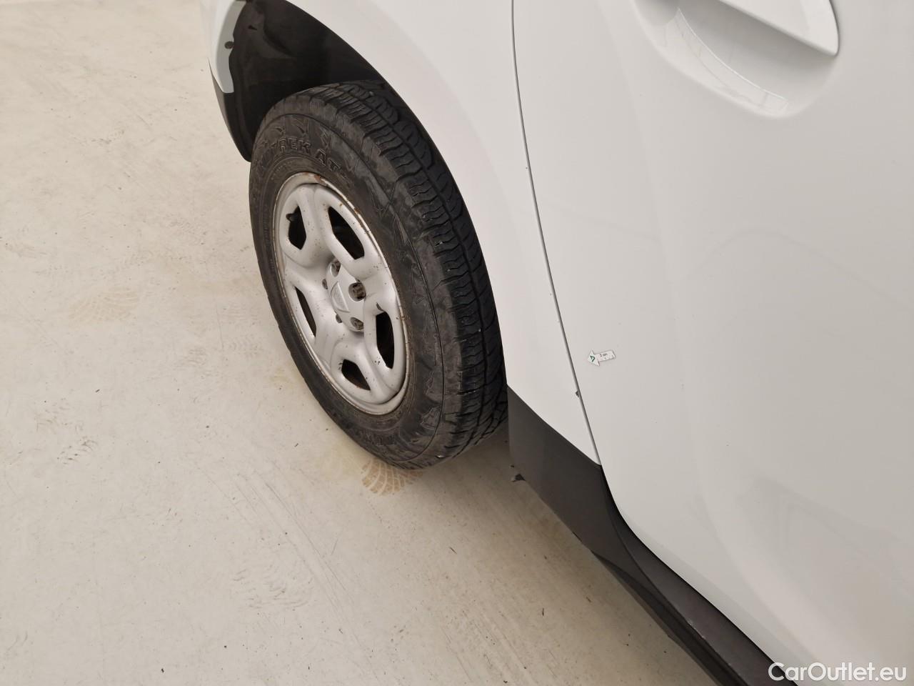  Dacia  Duster 1.5 Blue dCi 115CP Comfort 4WD #24