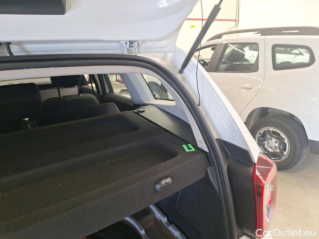  Dacia  Duster 1.5 Blue dCi 115CP Comfort 4WD #29