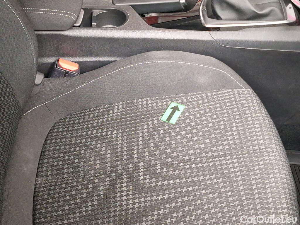  Peugeot  308 1.5 BlueHDi 130CP FAP Active EAT8 STT #18