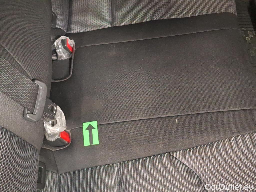  Hyundai  i30 1.5 110CP Comfort #16