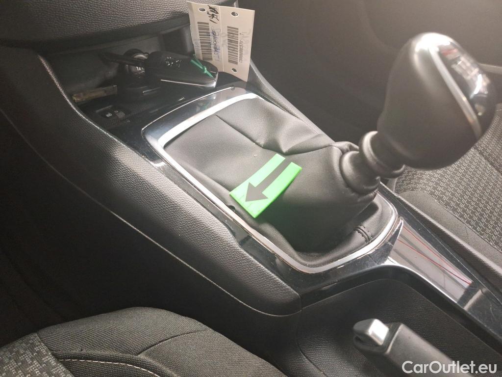  Peugeot  308 1.5 BlueHDi 130CP FAP Active EAT8 STT #31