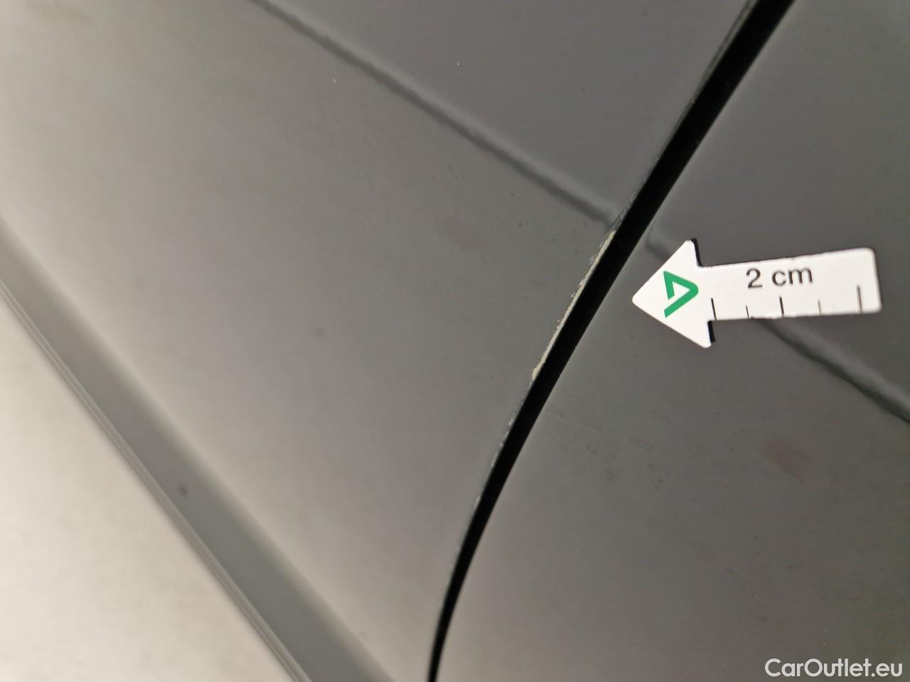  Volkswagen  Passat Comfortline 2.0 TDI DSG 150 CP #2