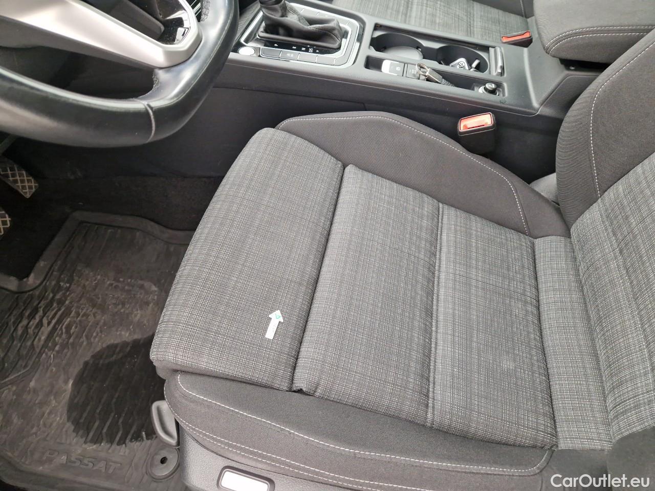  Volkswagen  Passat Comfortline 2.0 TDI DSG 150 CP #28