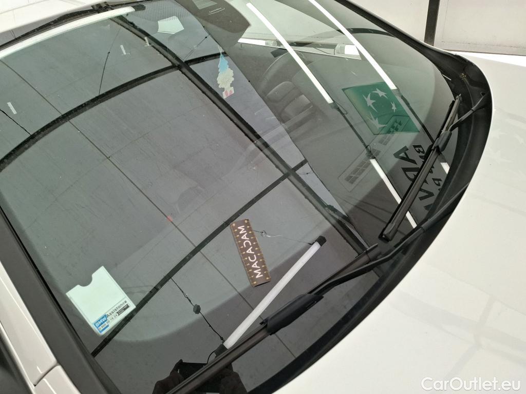  Bmw  Serie 1 BMW Série 1 / 2019 / 5P / Berline 1.5 116D DKG7 Business Design #1