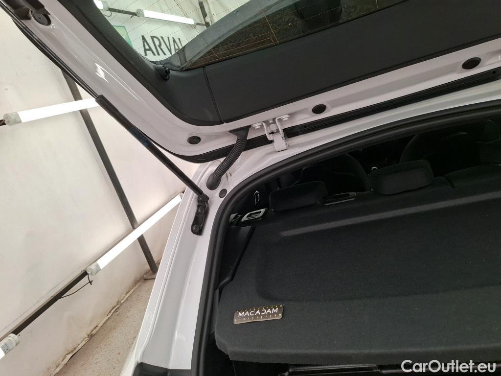  Bmw  Serie 1 BMW Série 1 / 2019 / 5P / Berline 1.5 116D DKG7 Business Design #17