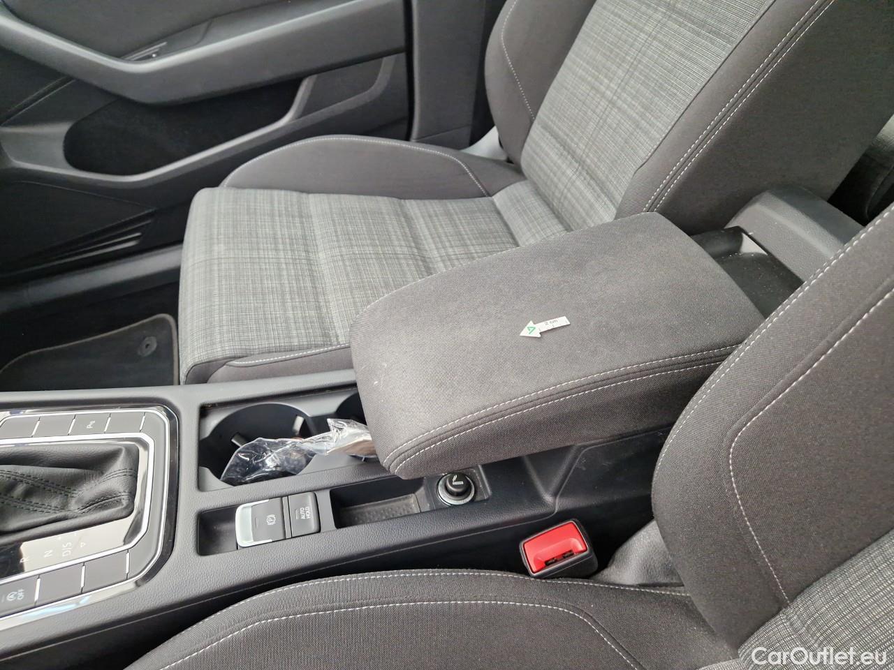  Volkswagen  Passat Comfortline 2.0 TDI DSG 150 CP #19