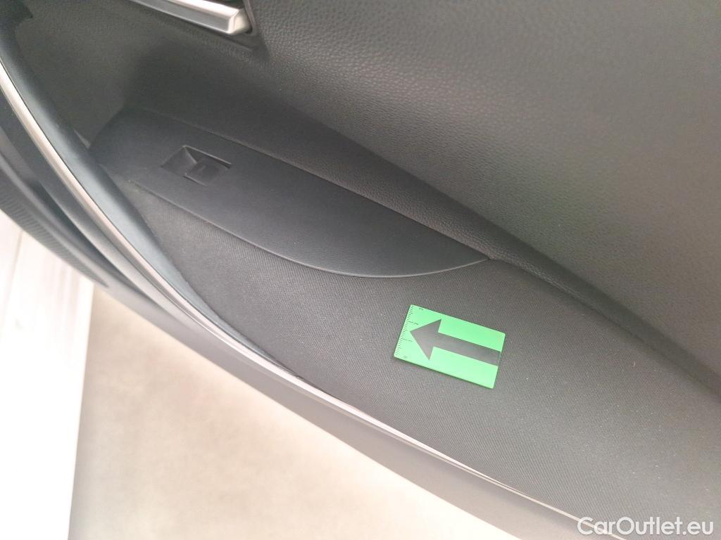  Toyota  Corolla 1.8 Hybrid Dynamic HSD E-CVT #22