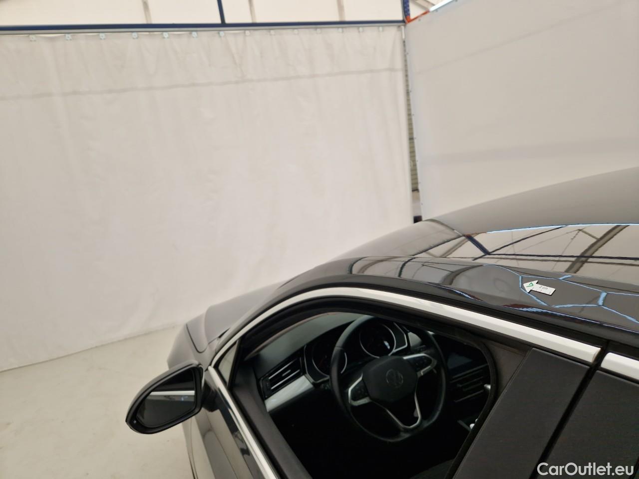  Volkswagen  Passat Comfortline 2.0 TDI DSG 150 CP #17