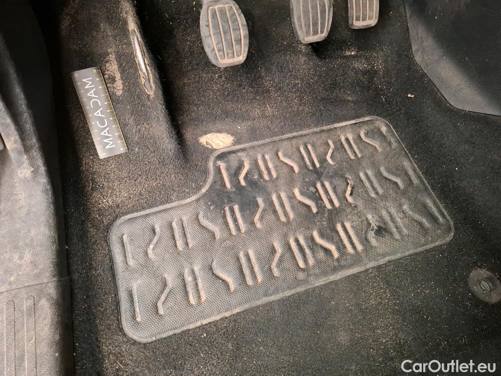  Citroen  Berlingo CITROEN  VU 4p Fourgonnette M 1.0t BlueHDi 100 SandS BVM Driver #18