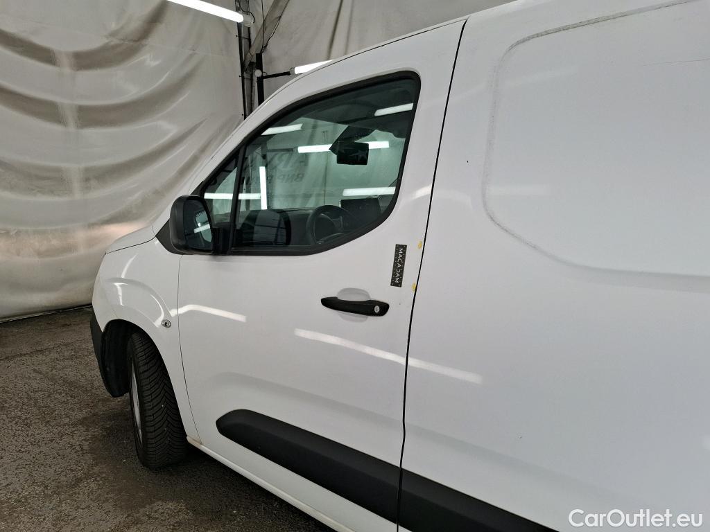  Citroen  Berlingo CITROEN  VU 4p Fourgonnette M 1.0t BlueHDi 100 SandS BVM Driver #6