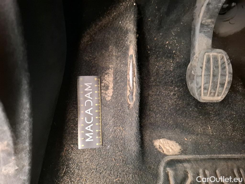  Citroen  Berlingo CITROEN  VU 4p Fourgonnette M 1.0t BlueHDi 100 SandS BVM Driver #17