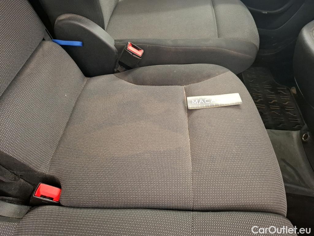  Citroen  Berlingo CITROEN  VU 4p Fourgonnette M 1.0t BlueHDi 100 SandS BVM Driver #23