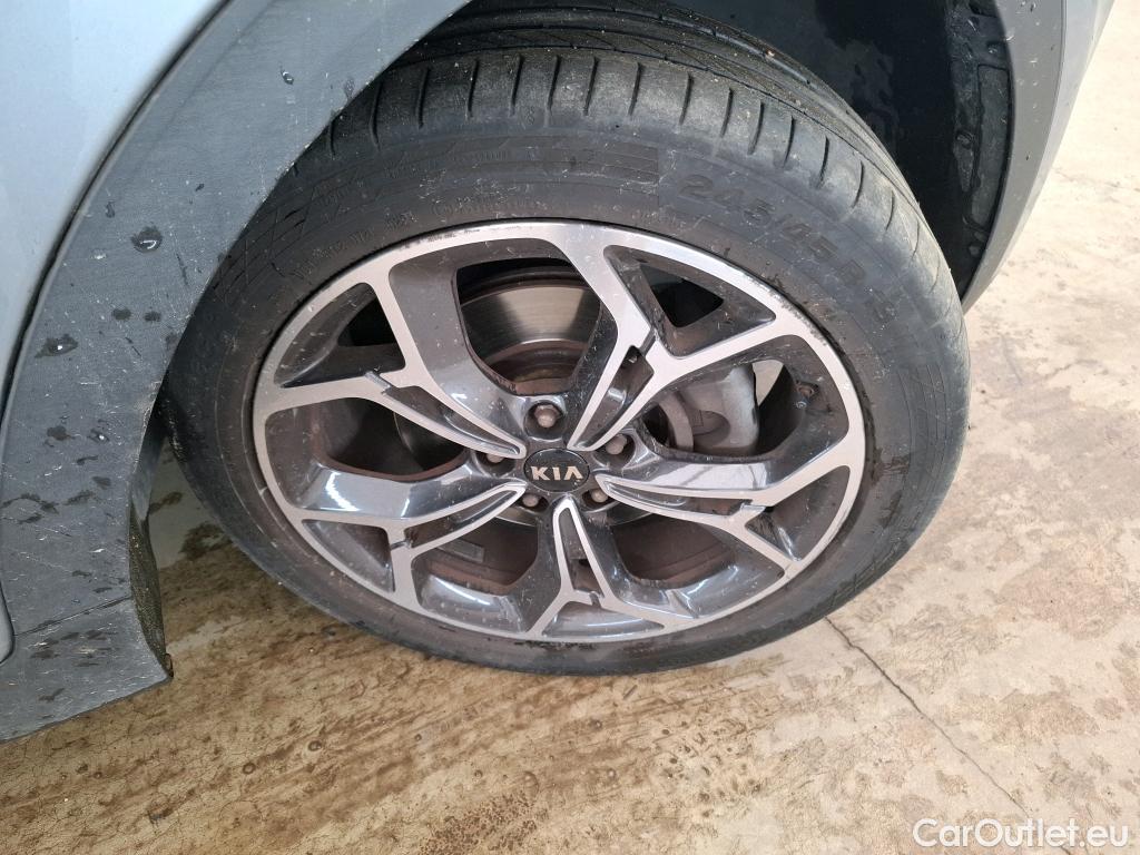  KIA  Sportage KIA  / 2018 / 5P / SUV 1.6 CRDI 136 MHEV GT Line 2WD #38