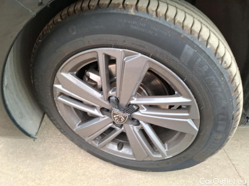  Peugeot  308  Active Pack 1.2 PureTech 130CV BVM6 E6d #50