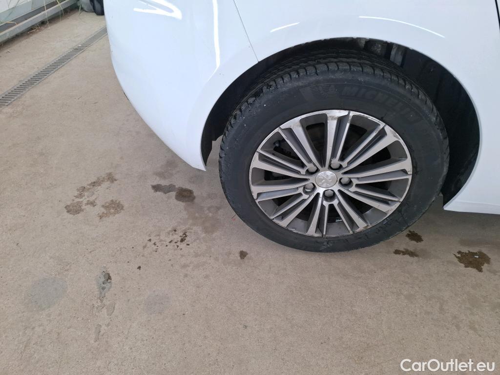  Peugeot  308  Allure Business 1.2 PureTech 130CV E6d #20