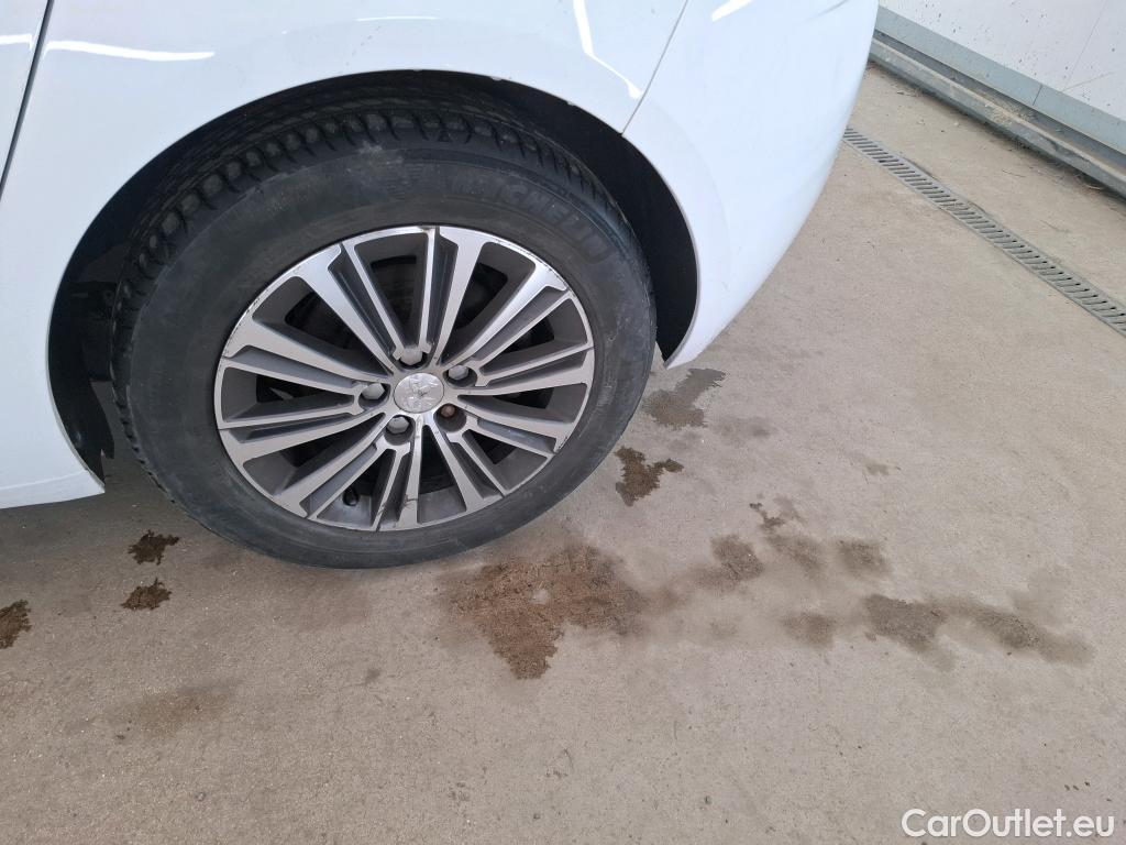  Peugeot  308  Allure Business 1.2 PureTech 130CV E6d #6