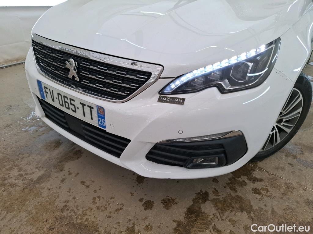  Peugeot  308  Allure Business 1.2 PureTech 130CV E6d #3