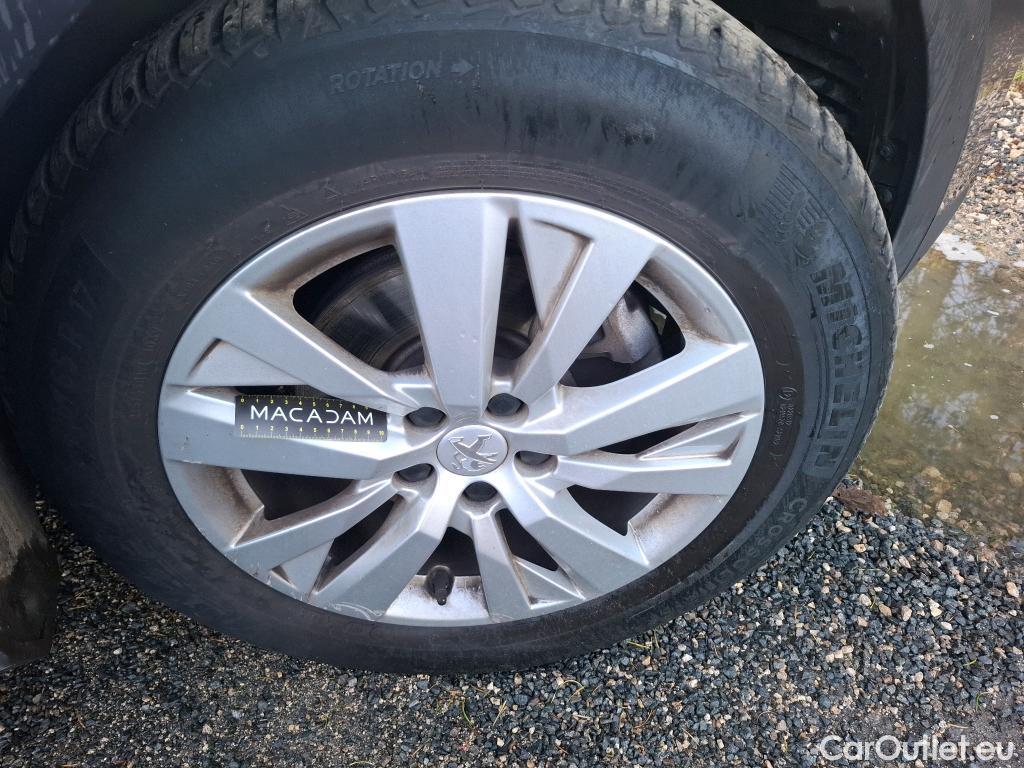  Peugeot  3008  Active Pack 1.5 HDi 130CV BVA8 E6d / VO RECONDITIONNE - PHOTOS AVANT RECONDITIONNEMENT #1
