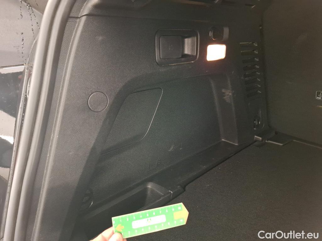  Peugeot  3008  II Allure Pack 1.5 HDi 130CV BVA8 E6d / VO RECONDITIONNE - PHOTOS AVANT RECONDITIONNEMENT #17