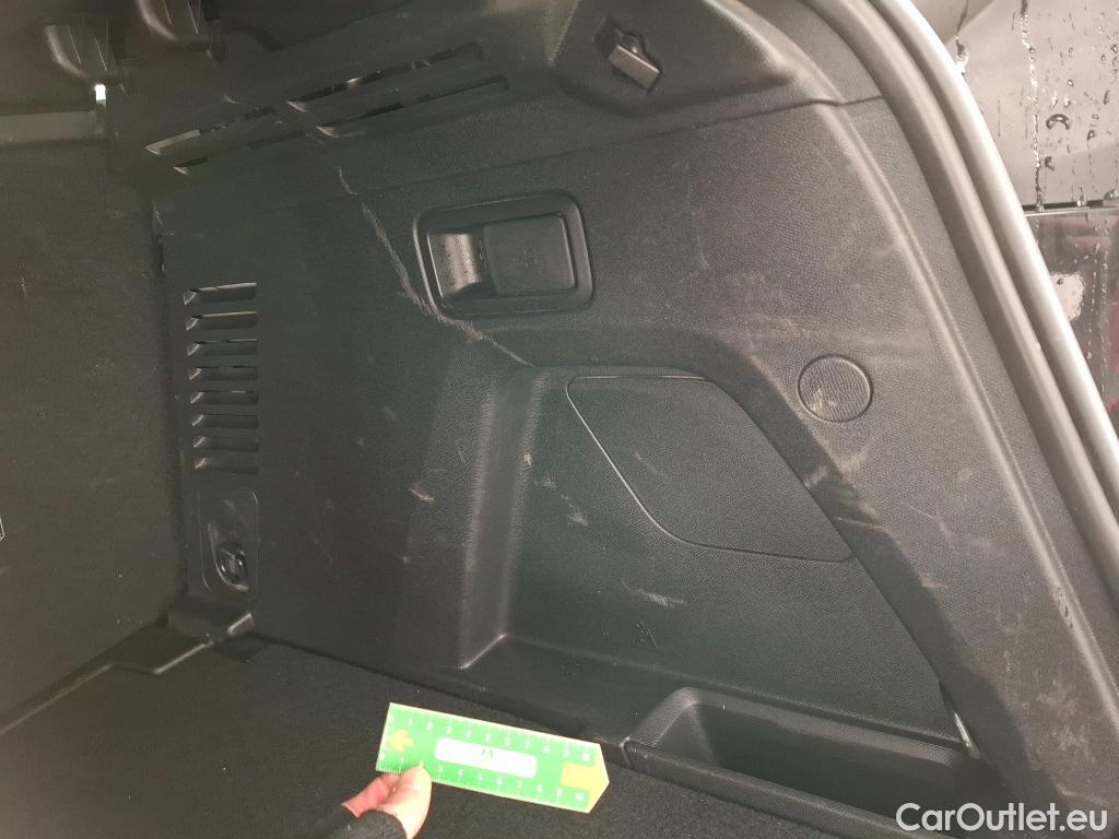  Peugeot  3008  II Allure Pack 1.5 HDi 130CV BVA8 E6d / VO RECONDITIONNE - PHOTOS AVANT RECONDITIONNEMENT #13