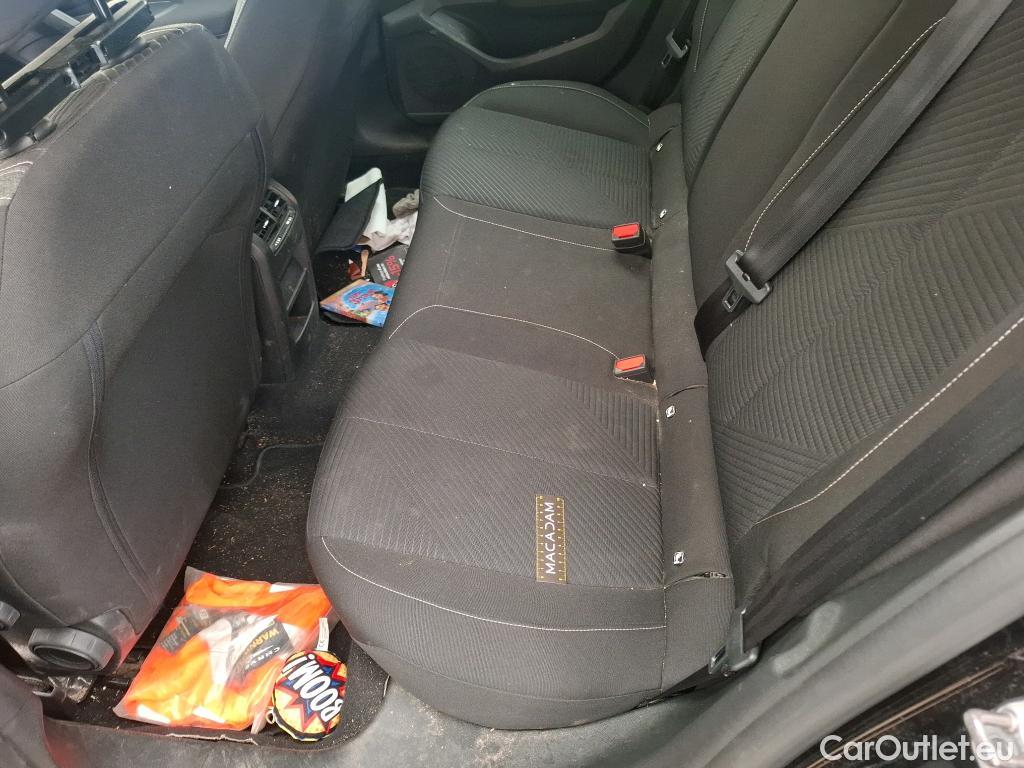  Peugeot  308 PEUGEOT  SW / 2021 / 5P / Break BlueHDi 130 EAT8 ACTIVE PACK #44