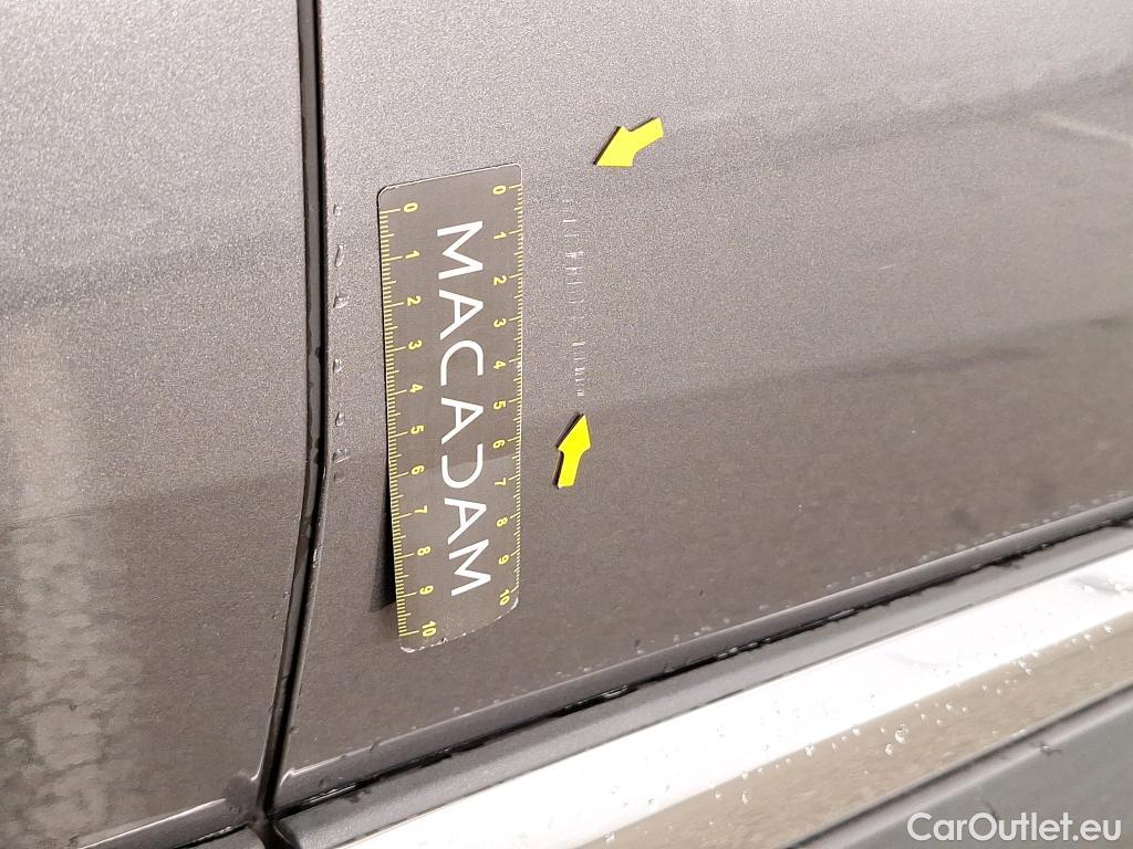  Peugeot  3008 PEUGEOT  / 2020 / 5P / SUV PureTech 130 S&S EAT8 GT #39