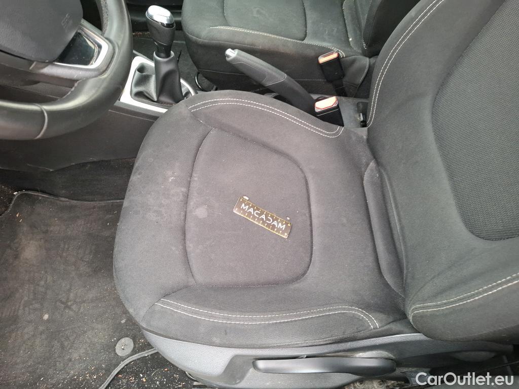  Renault  Captur  Business 0.9 TCe 90CV BVM5 E6 #1