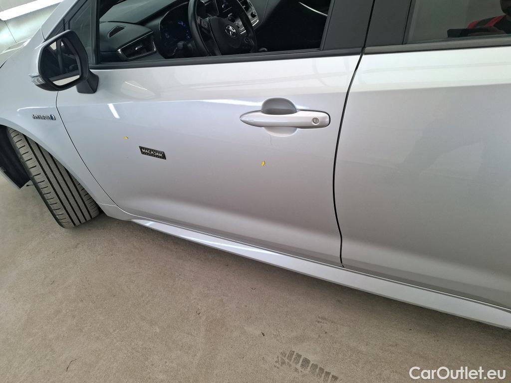  Toyota  Corolla TOYOTA  / 2018 / 5P / Berline Hybride 122h Dynamic Business Stage Acad #11
