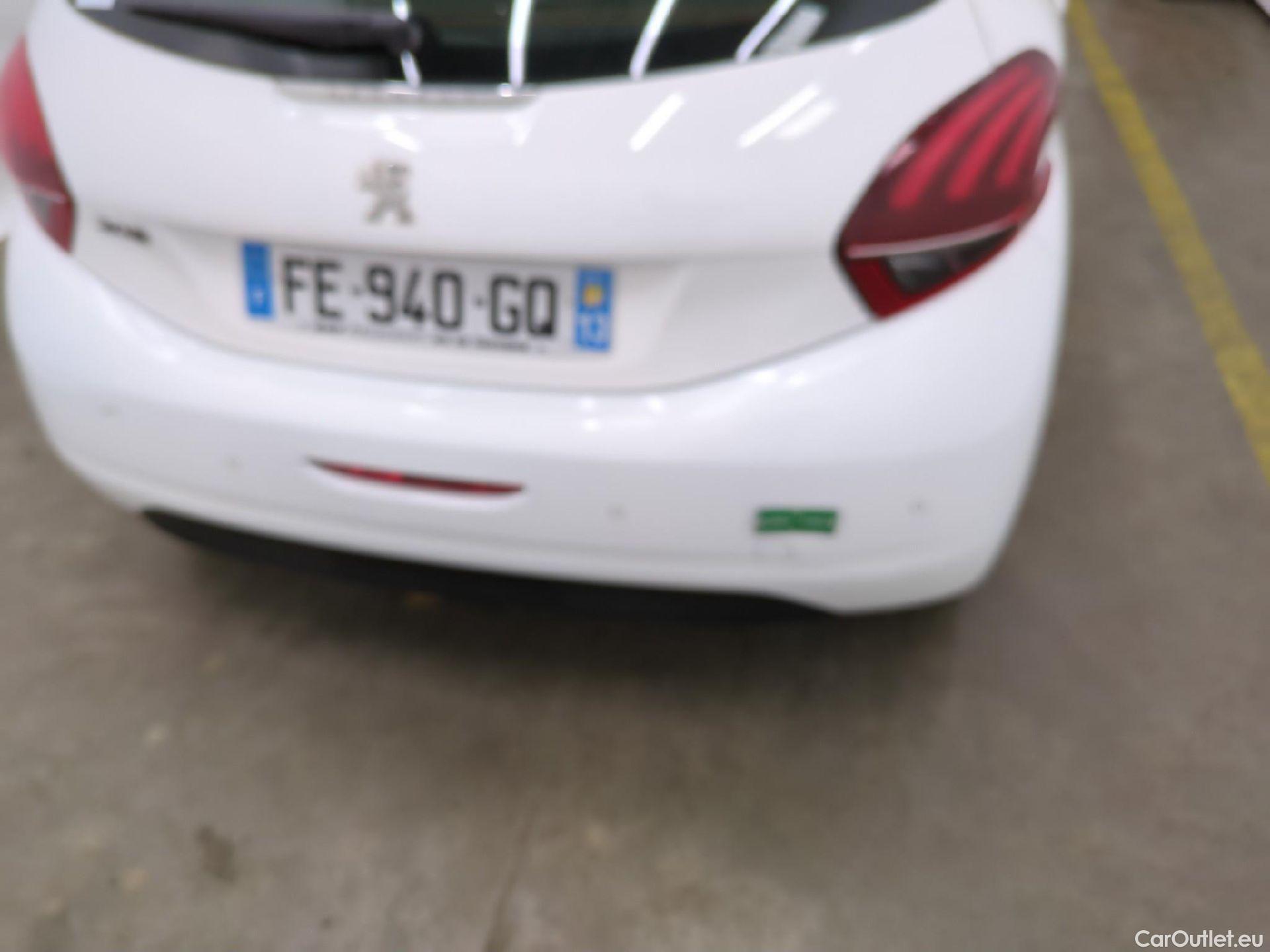  Peugeot  208  Affaire Premium Pack 1.2 80CV BVM5 E6dT #3