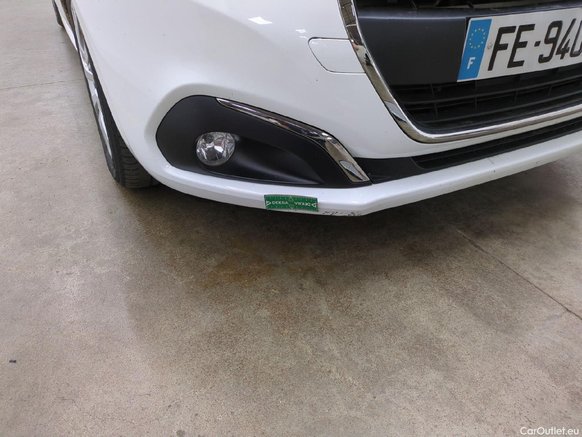  Peugeot  208  Affaire Premium Pack 1.2 80CV BVM5 E6dT #31