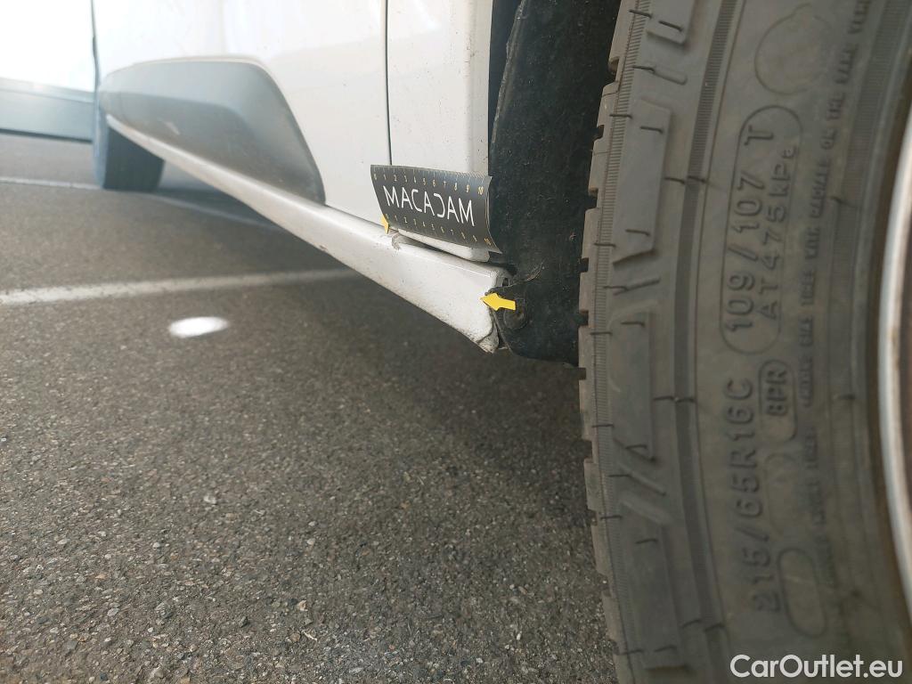  Peugeot  Expert  Fourgon Asphalt Standard 2.0 HDi 145CV BVM6 E6d #29
