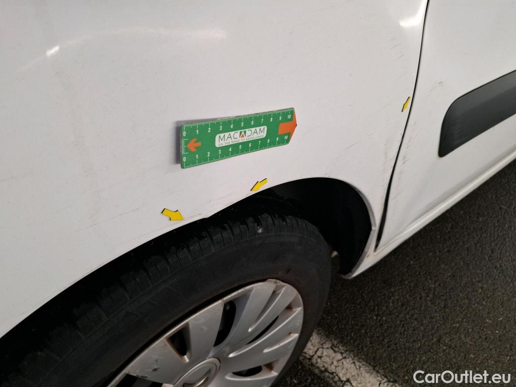  Citroen  Berlingo  Fourgon Business L1 (Court) 1.6 BlueHDi 100CV BVM5 E6 #4