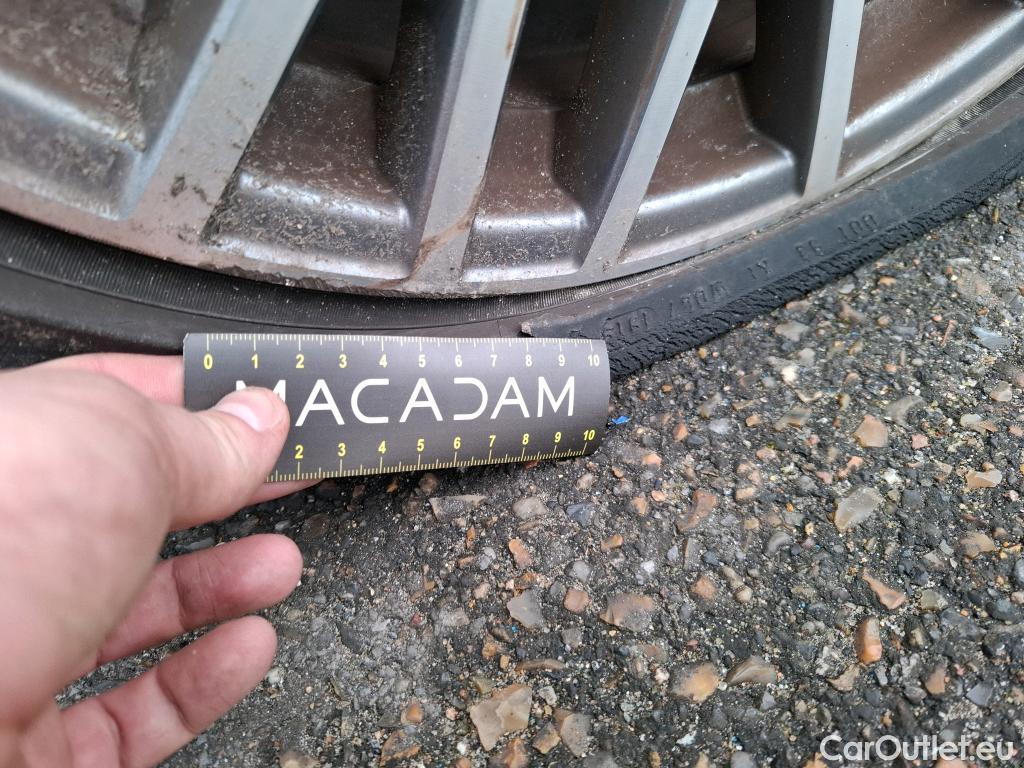  Mercedes  CLA-Klasse MERCEDES-BENZ CLA Coupe / 2019 / 4P / Coupé CLA 200 d Business Line BA8 #39