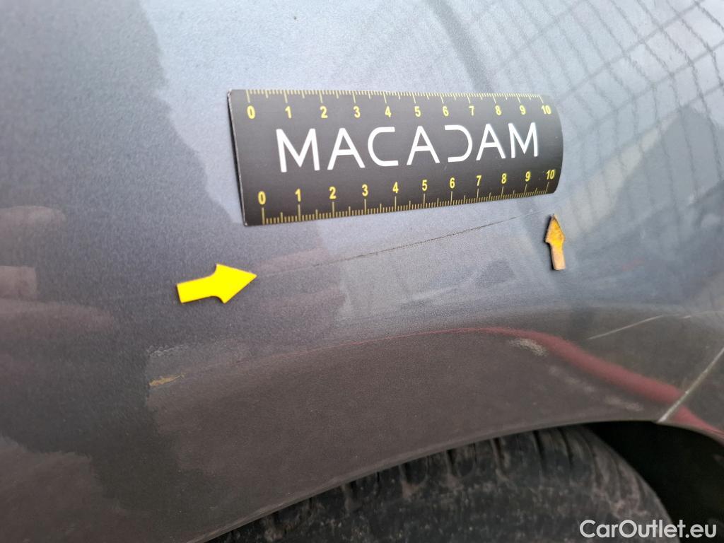  Mercedes  CLA-Klasse MERCEDES-BENZ CLA Coupe / 2019 / 4P / Coupé CLA 200 d Business Line BA8 #12