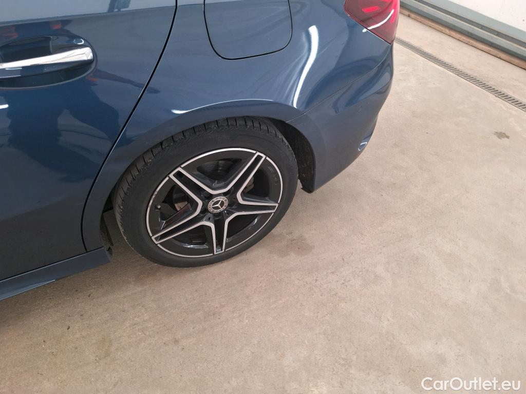  Mercedes  A-Klasse MERCEDES-BENZ Classe A Berline / 2018 / 4P / Berline A 200 d AMG Line 8G-DCT #41
