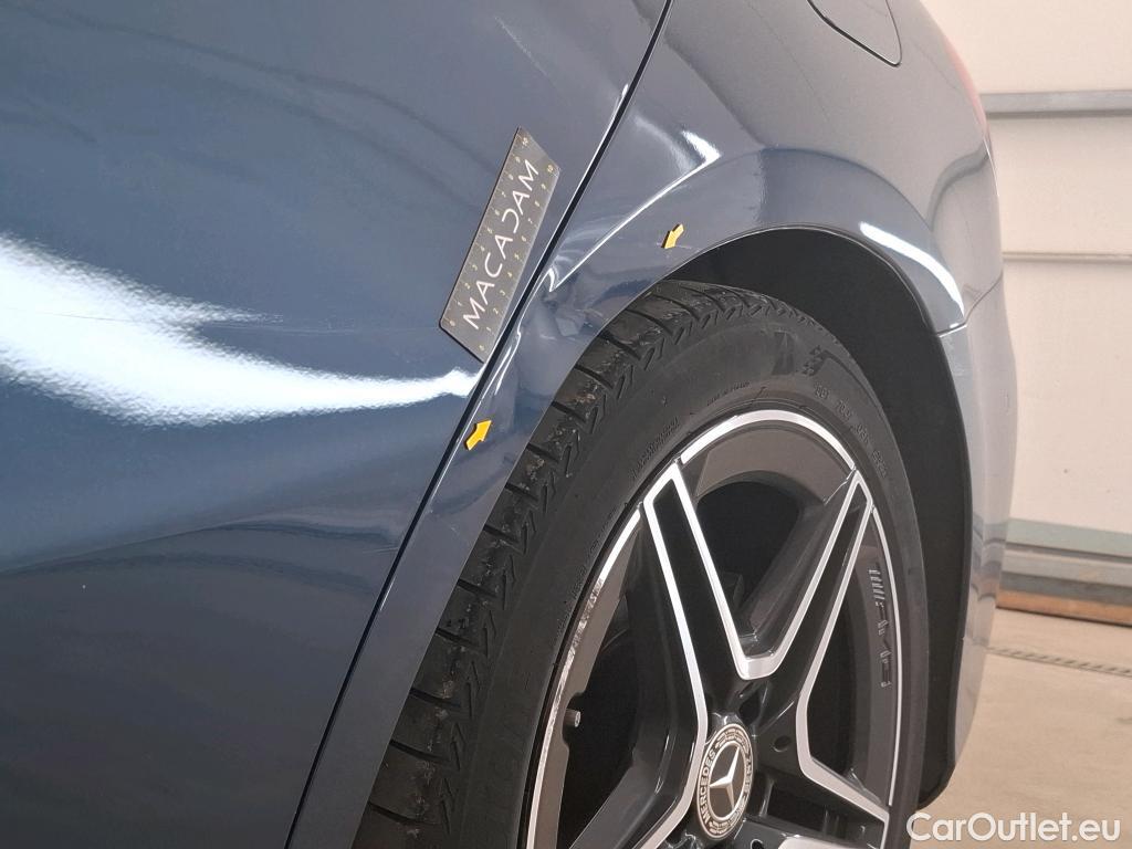  Mercedes  A-Klasse MERCEDES-BENZ Classe A Berline / 2018 / 4P / Berline A 200 d AMG Line 8G-DCT #3